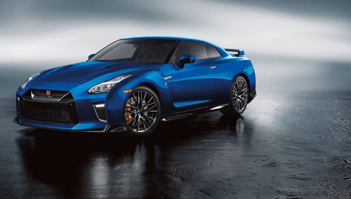 Nissan Unveils All New Nissan Z And New GT R