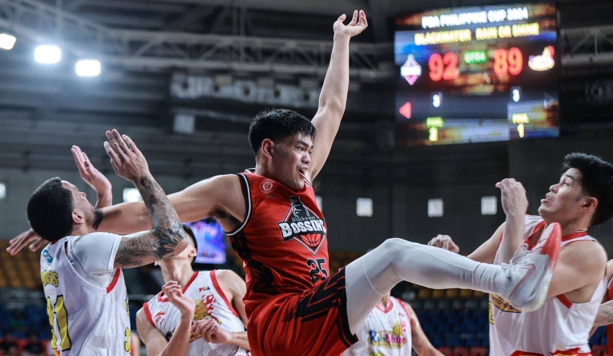 ELASTO PAINTERS BEAT BLACKWATER The Manila Times