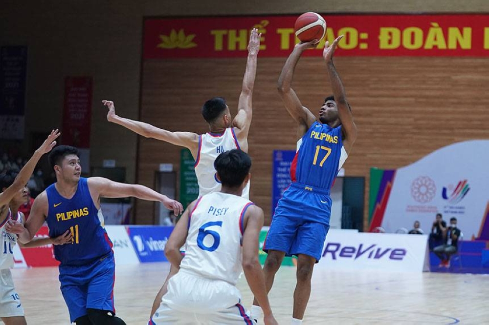 Gilas rebounds from Cambodia loss, books SEAG semis slot with 60-point  blowout of Singapore