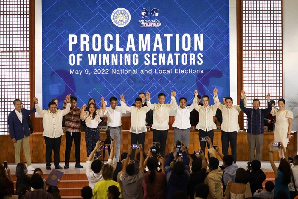 Comelec Proclaims 12 Senators | The Manila Times