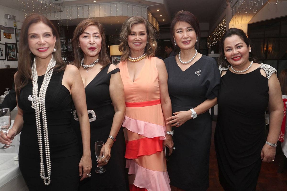  Esie Pascua, Lulu Boon, Merci Padolima, Kathy Park, Kathlyn Manuntag