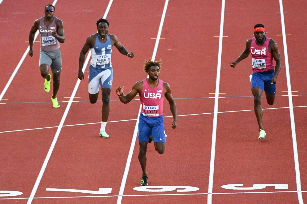 Lyles defends 200m crown as US sweeps podium The Manila Times