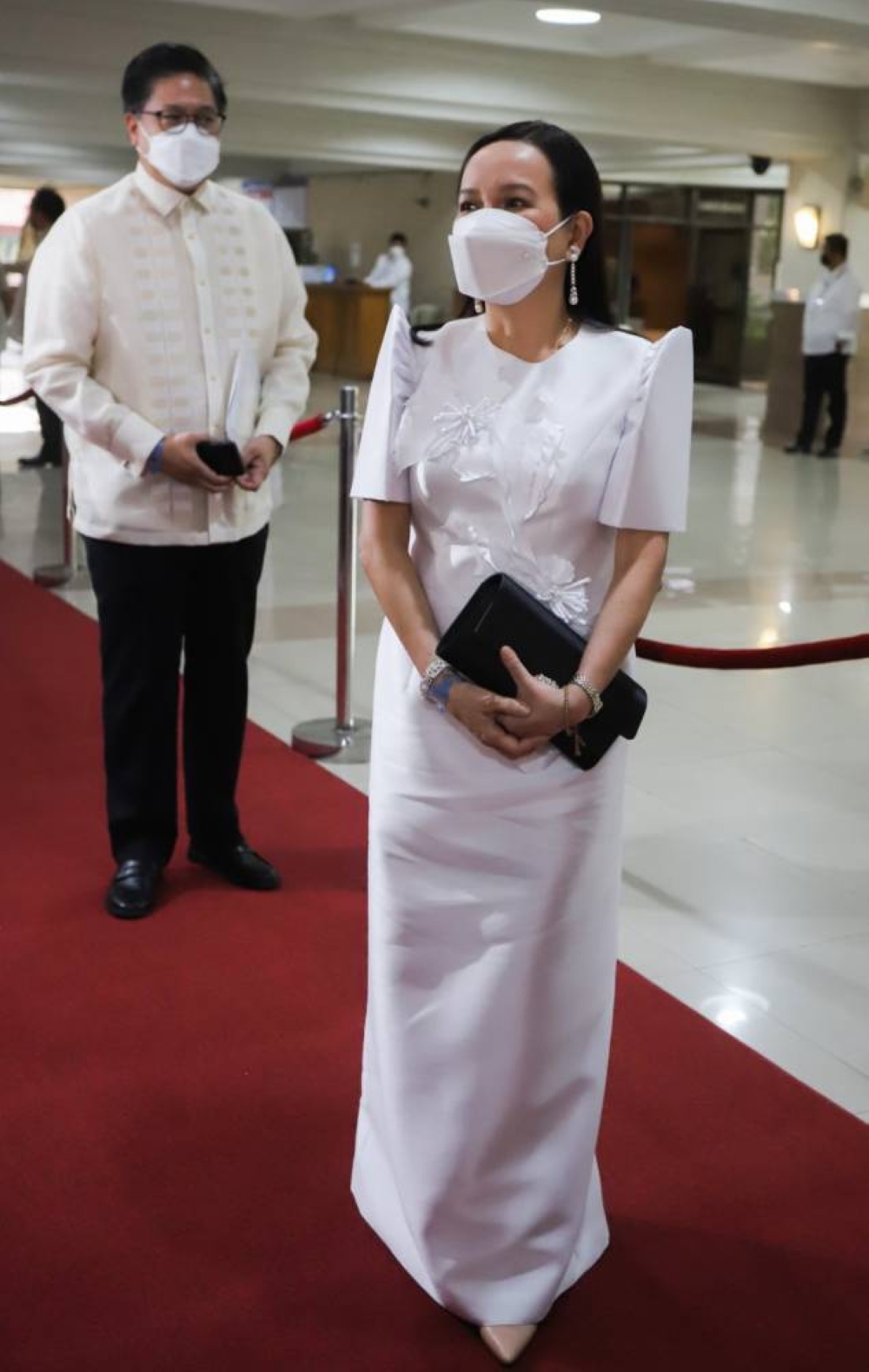 Simple glam on the SONA red carpet - PressReader