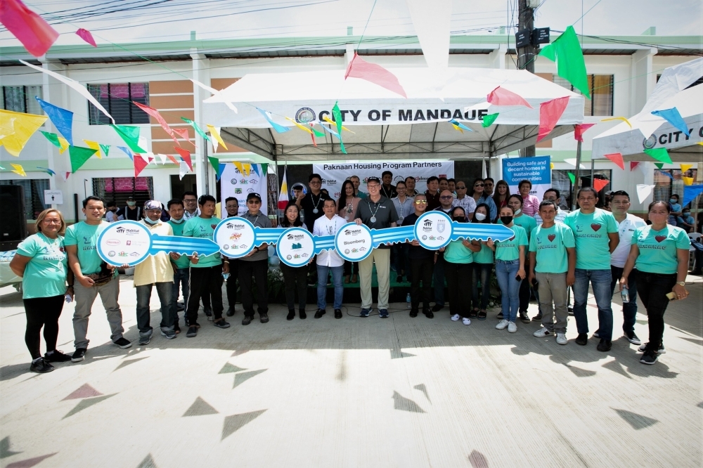 80 Families Receive New Homes Under Habitat Philippines' Paknaan ...