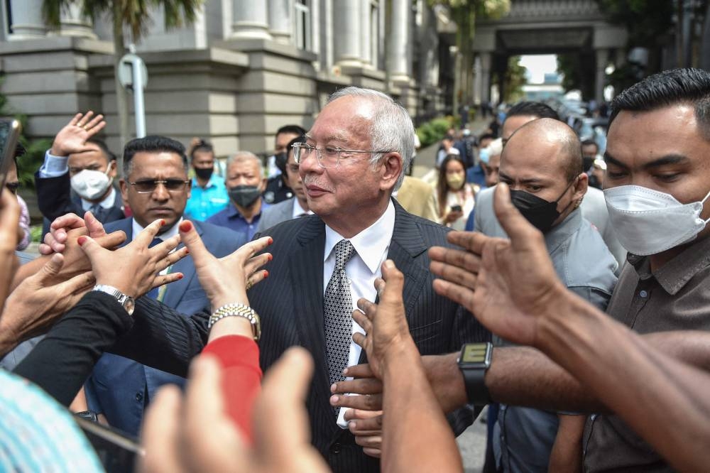 Top Court Upholds Malaysia Ex-PM Najib's Jail Sentence In 1MDB Scandal ...