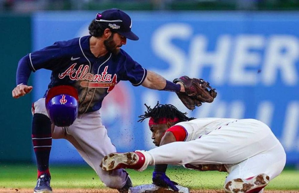 Phillies pounded to death by Braves while wearing ridiculous uniforms that  would have been kind of fun, I guess, if not for the aforementioned  pounding: Braves 15, Phillies 7 - The Good Phight