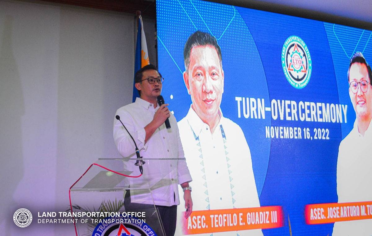 Tugade's son assumes post as new LTO chief | The Manila Times