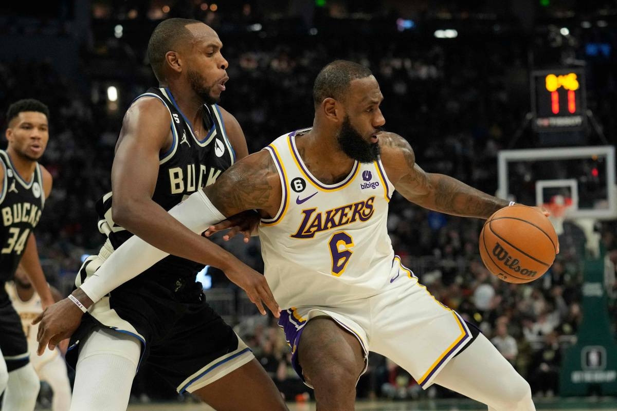 LeBron James, Anthony Davis Thrill NBA Twitter in Lakers' Epic Win