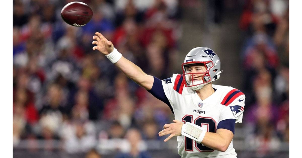 Patriots rally past Cardinals