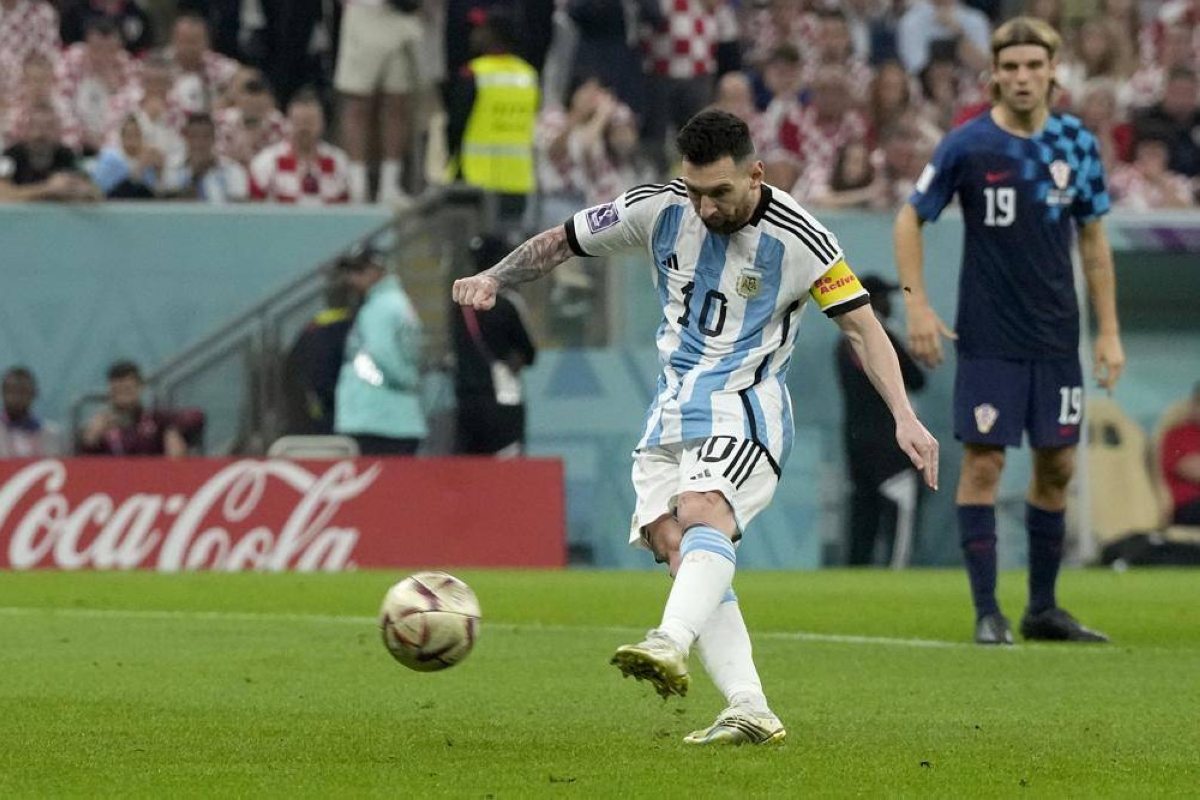 Lionel Messi's masterful approach leads Argentina into World Cup semifinal  vs. Croatia