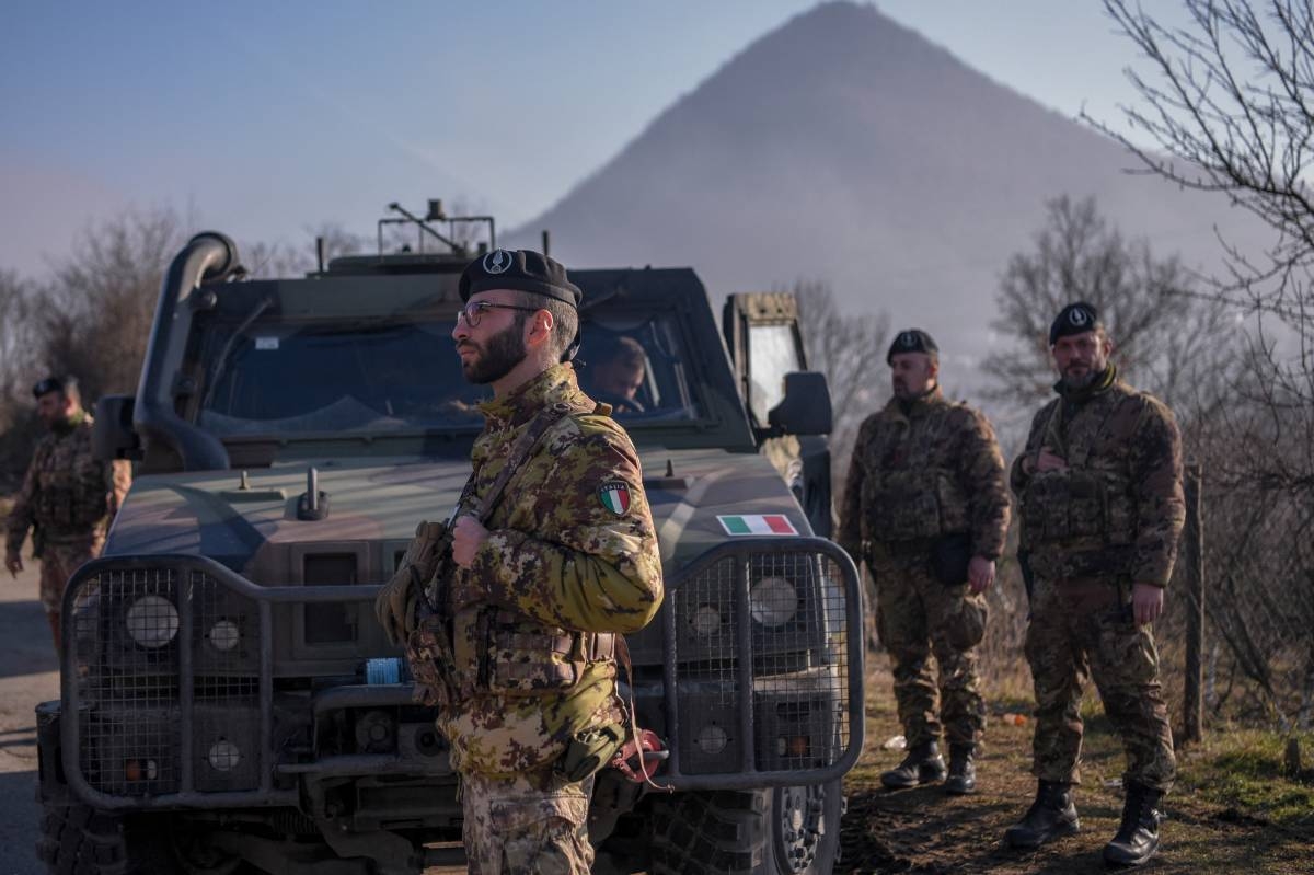 Serbia Troops On 'highest Level' Of Alert Over Latest Kosovo Tensions ...