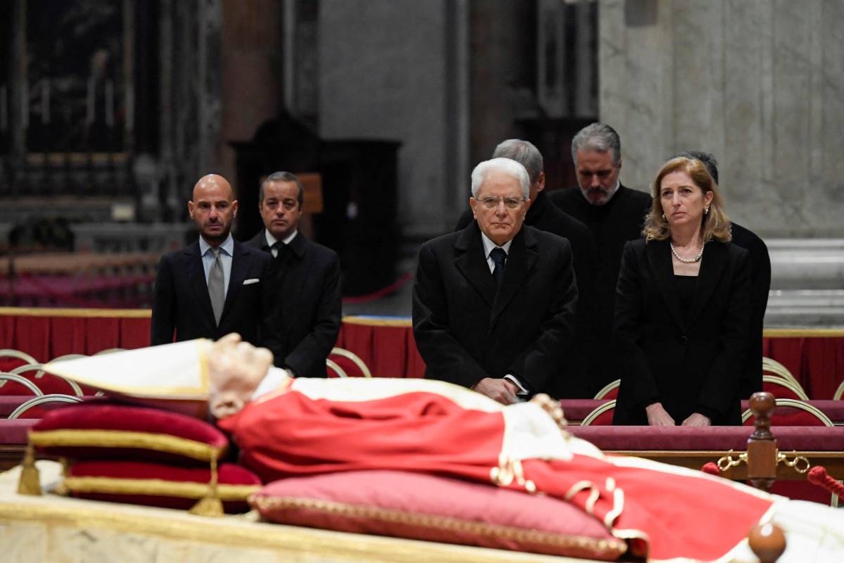 More Than K View Benedict Xvi S Body At Vatican The Manila Times