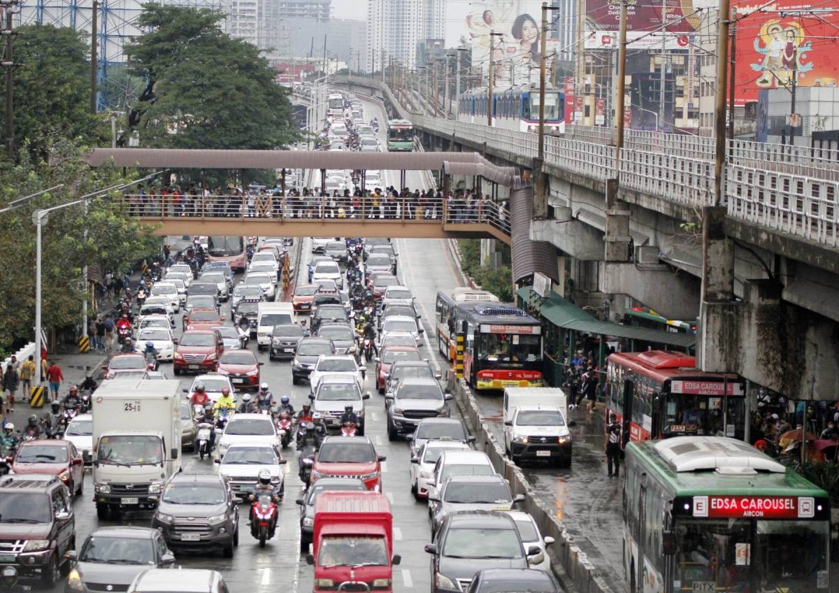 LTFRB on Edsa Carousel Discounted Fares Instead