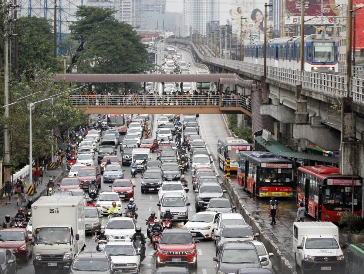 LTFRB on Edsa Carousel Discounted Fares Instead