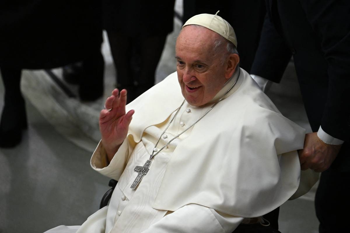 Pope praises 'acute and gentle' Benedict ahead of funeral | The Manila ...