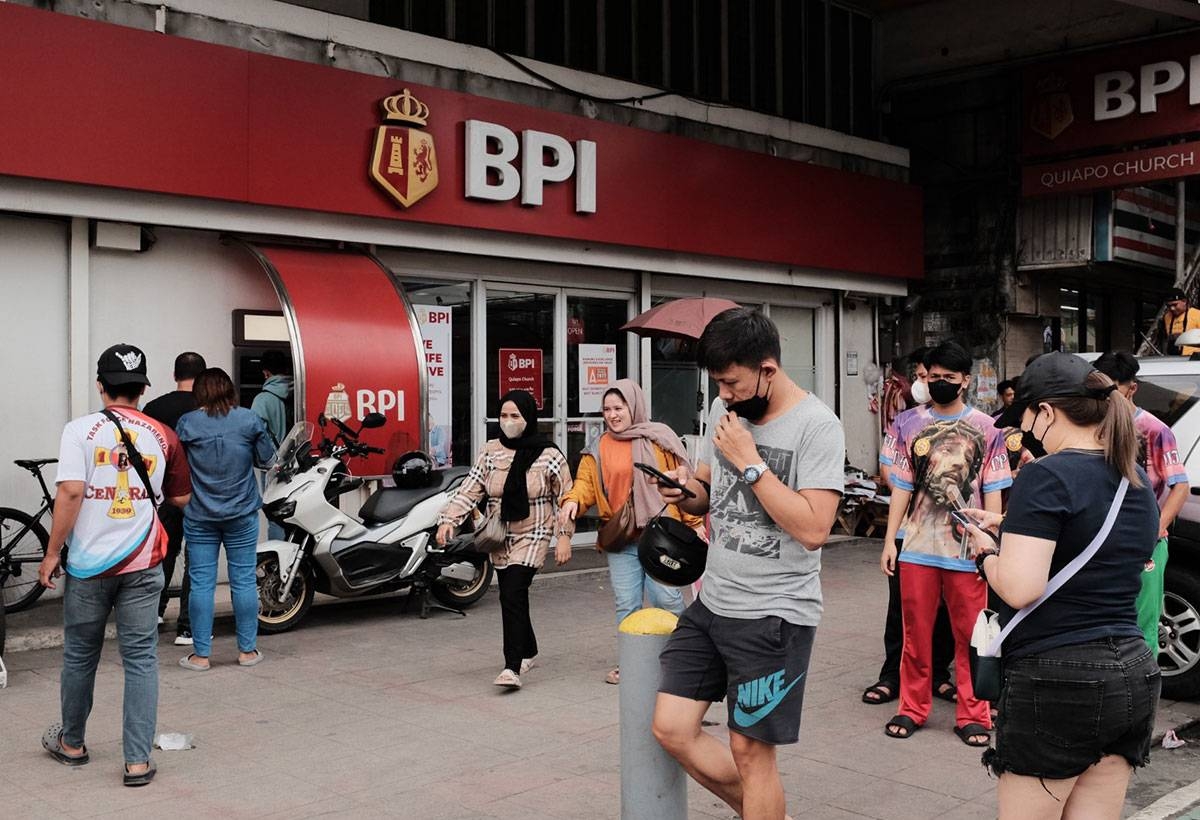 complaints-flood-bpi-following-system-glitch-the-manila-times