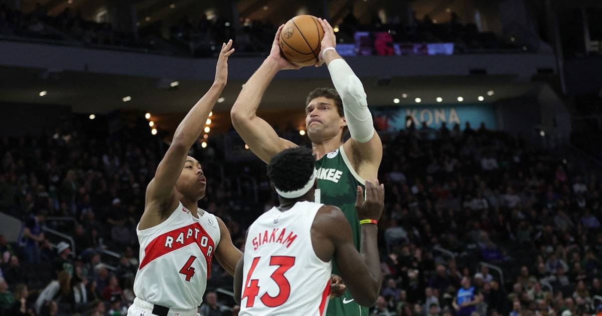 Milwaukee Bucks vs. Toronto Raptors photos at Fiserv Forum