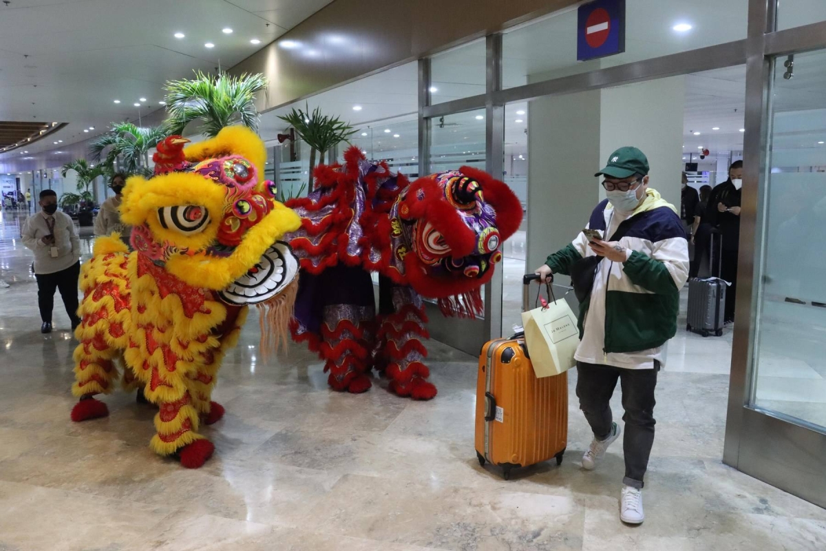 chinese tour guide manila