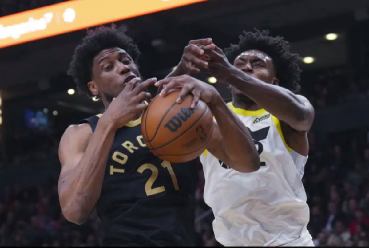 Jazz end 3-game skid by coming back to defeat Raptors