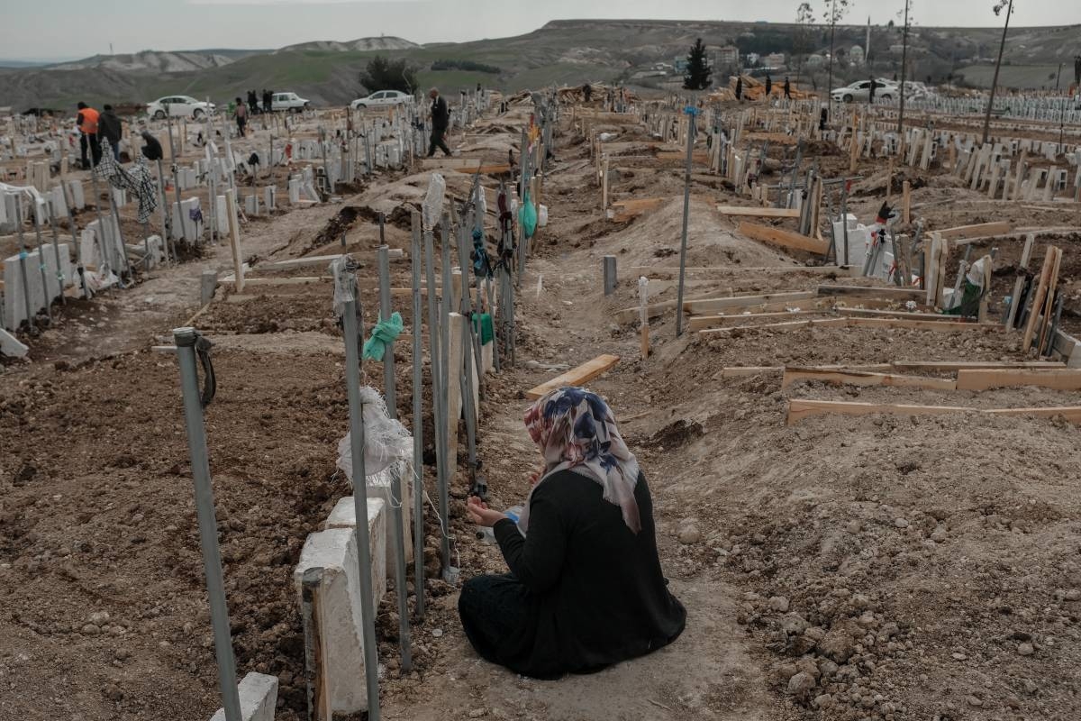 Filipina, 3 children killed in Turkey quake buried | The Manila Times