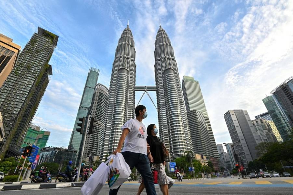 Malaysia's EPF total gross investment drops | The Manila Times