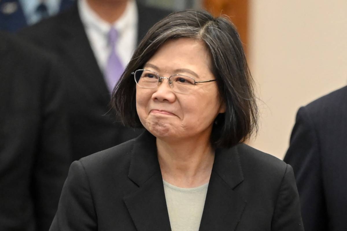 China Should Not 'overreact' To Taiwan President's US Stopover ...