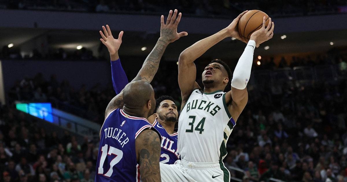 Giannis Sparks Bucks In Sixers Rout | The Manila Times