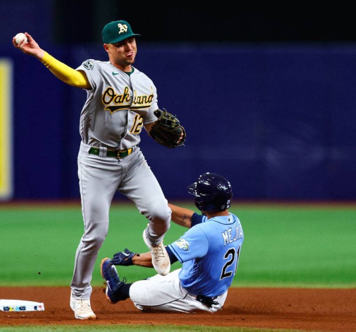 Rays 8-0, majors best start in 20 years, beat A's 11-0