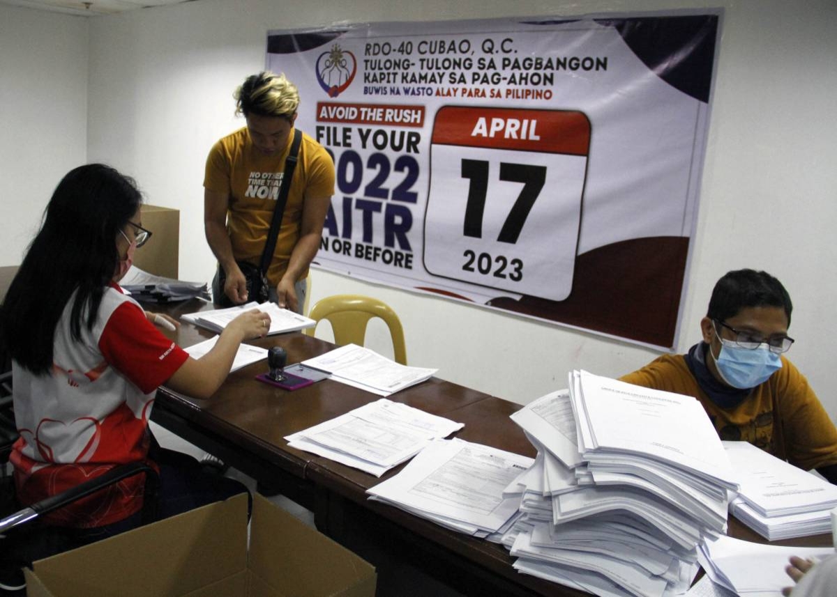 BIR accepts ITRs at mall satellite office The Manila Times