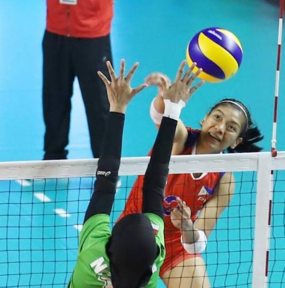 ph-women-s-volleyball-team-fall-to-japanese-club-in-tune-up-the