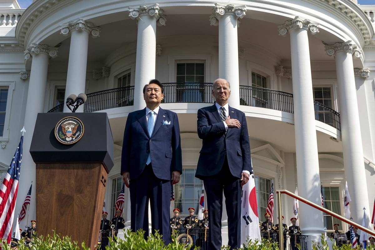 Biden, Yoon warn North Korea on nukes, unveil deterrence plan | The ...