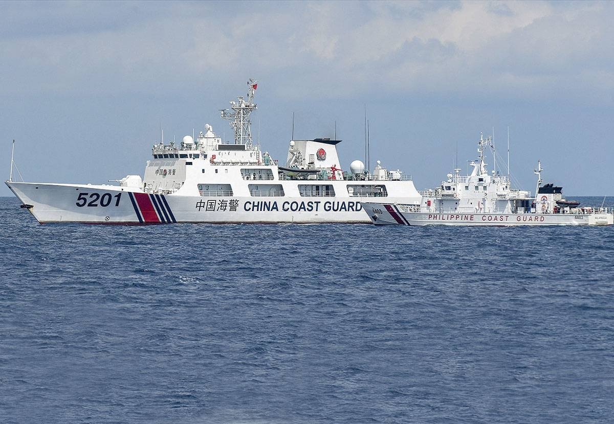 Chinese, PH Vessels In Near Collision | The Manila Times