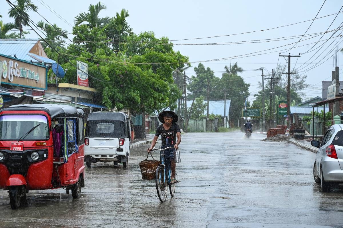 Category 5 Cyclone Mocha Hits Myanmar, Bangladesh | The Manila Times