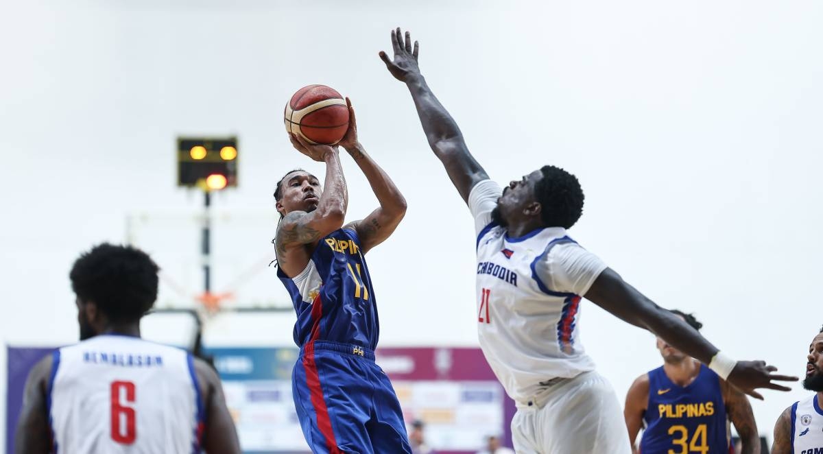 Gilas Pilipinas celebrates after reclaiming the gold medal in the 32nd Southeast Asian Games men’s basketball on Tuesday, May 16, 2023, in Phnom Penh, Cambodia. PHOTO BY RIO DELUVIO