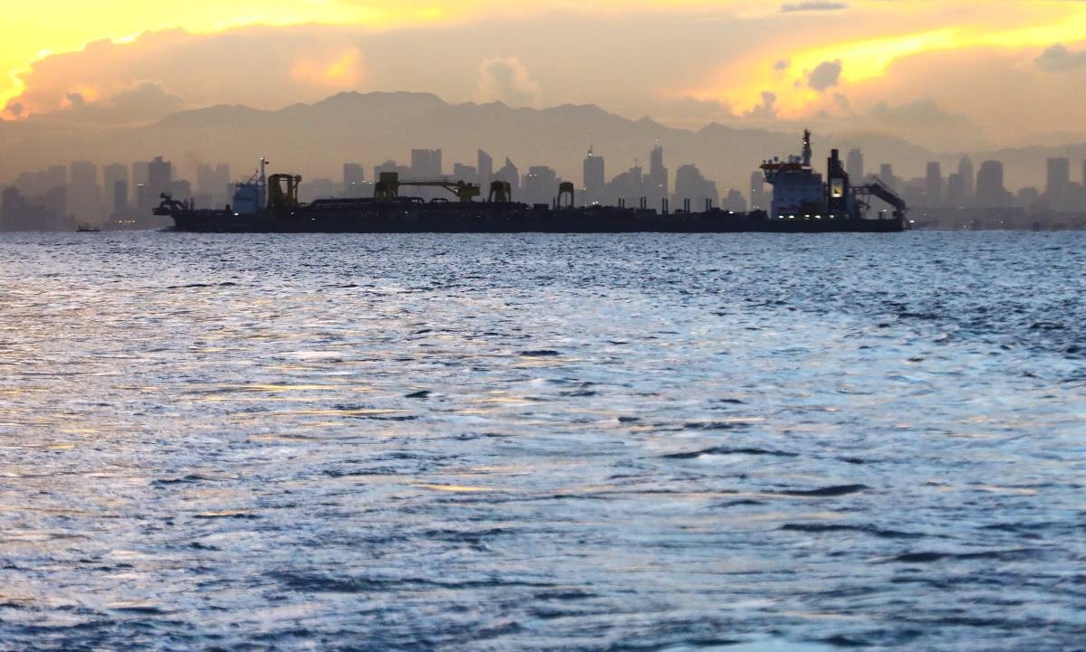 Sunrise In Manila Bay The Manila Times