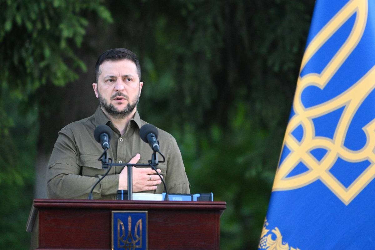 Zelenskyy Hails 'brave' Ukraine | The Manila Times