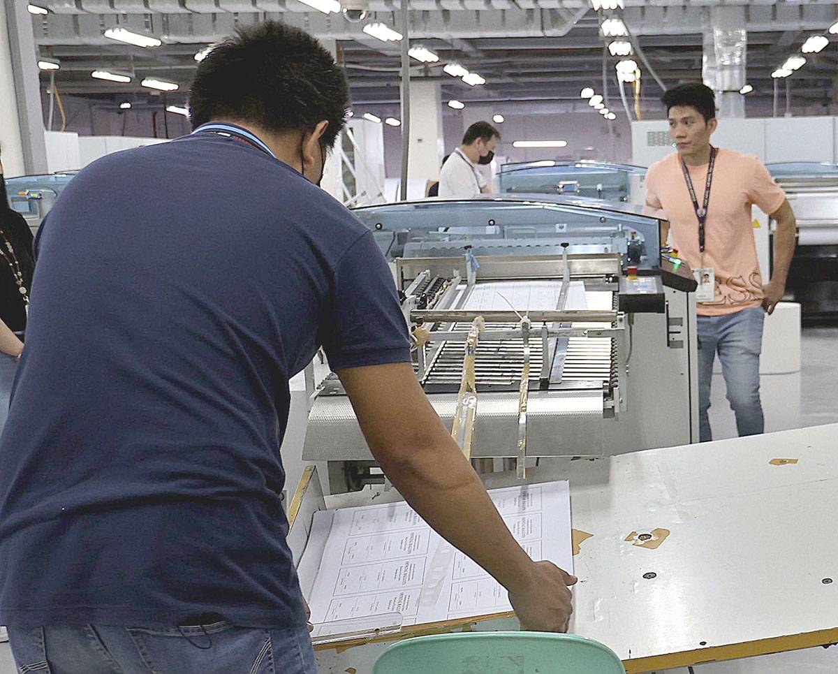 GETTING READY The National Printing Office prints out ballots on Monday, Aug. 21, 2023, for the Barangay and Sangguniang Kabataan Elections to be held in October this year. PHOTO BY ISMAEL DE JUAN