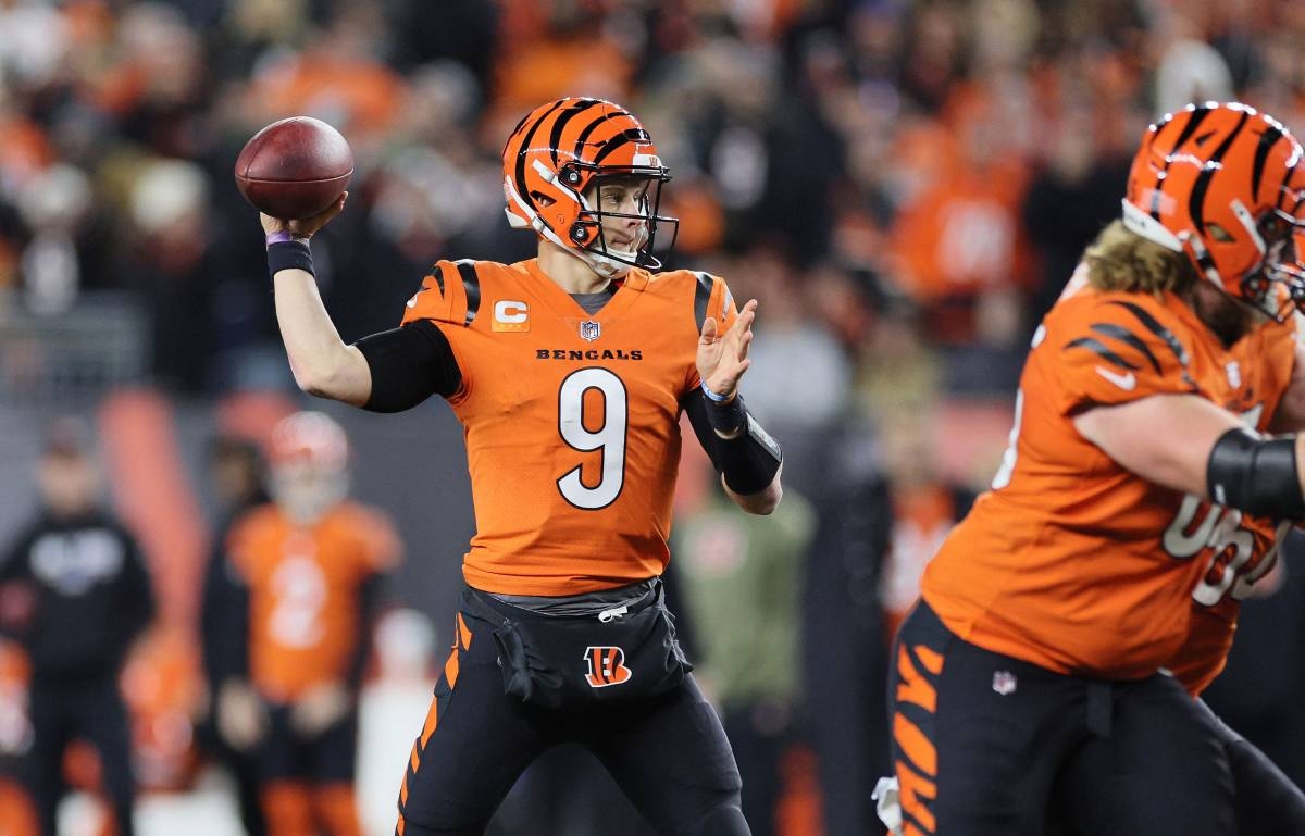 QB Joe Burrow, Bengals agree to five-year, $275 million extension