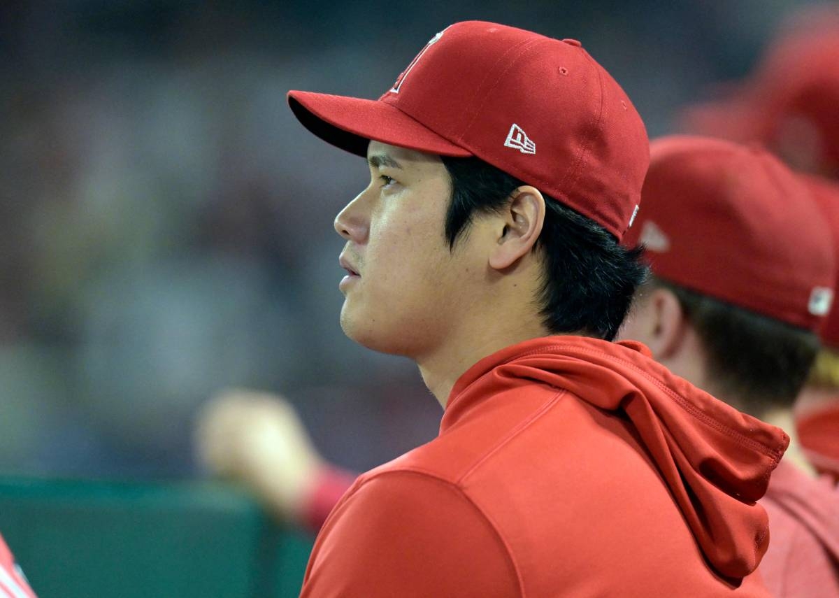 Shohei Ohtani struggles as uncertainty about his future lingers