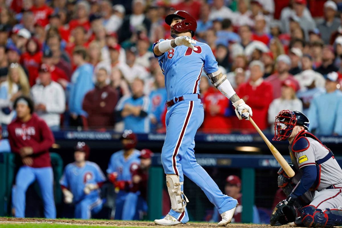 Philadelphia Phillies Break Playoff Home Run Record With Early