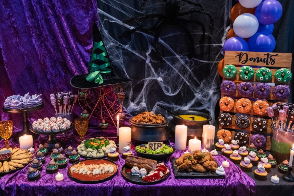 Hocus Pocus Buffet & Party Signs