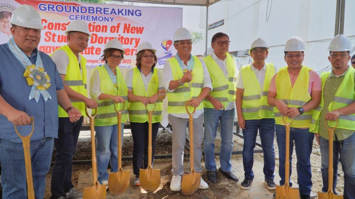 Csu-andrews Breaks Ground For New Dorm 