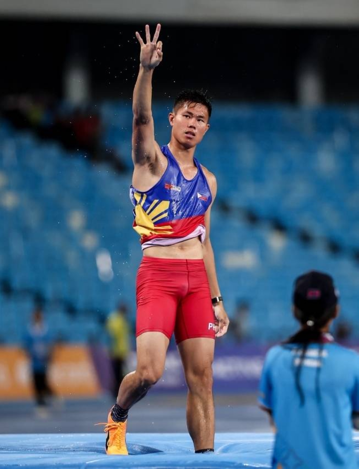 EJ Obiena clinches World Athletics Championship final spot