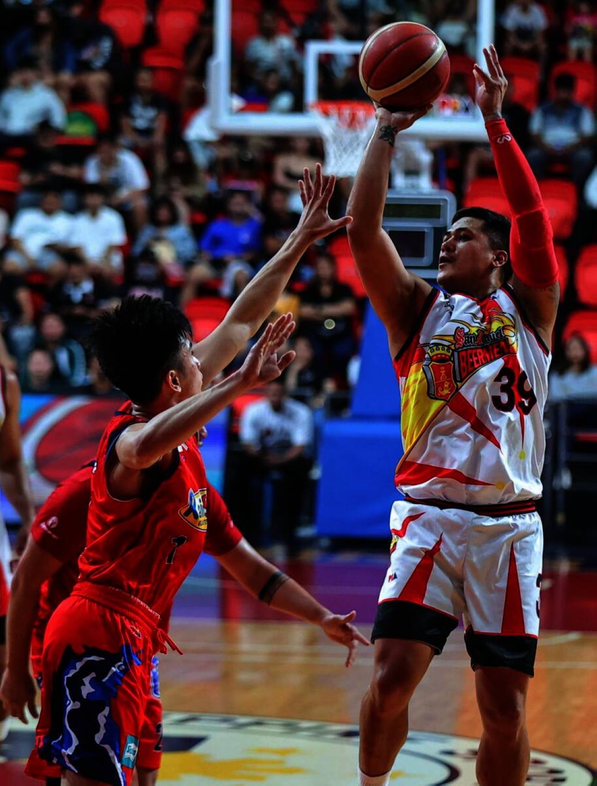 BEERMEN BARGE INTO SEMIS | The Manila Times