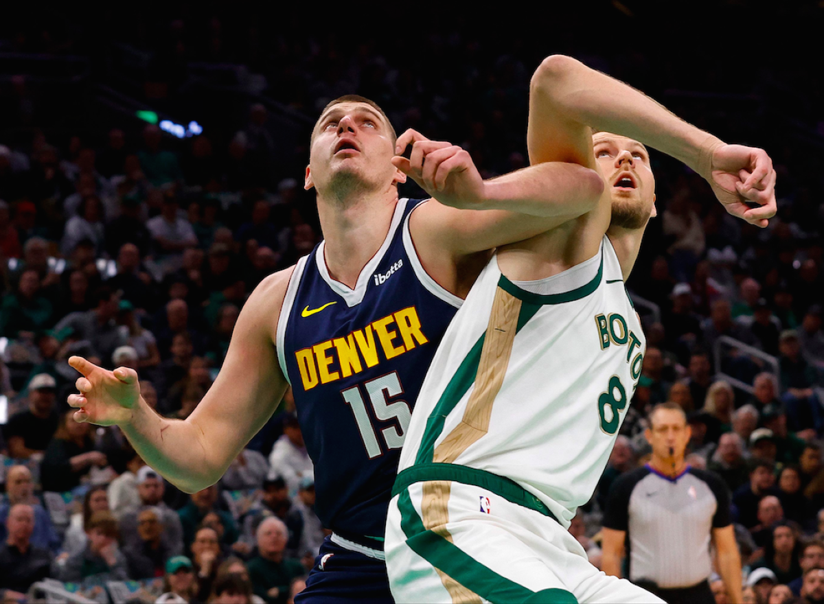 Murray's 31 points, Jokic's triple-double help Nuggets fend off Pacers