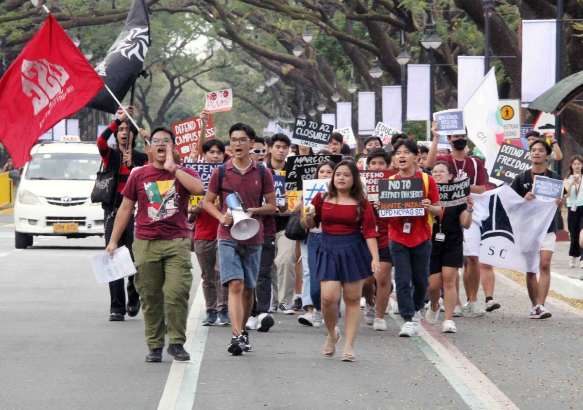 STUDENT PROTEST The Manila Times   300087 