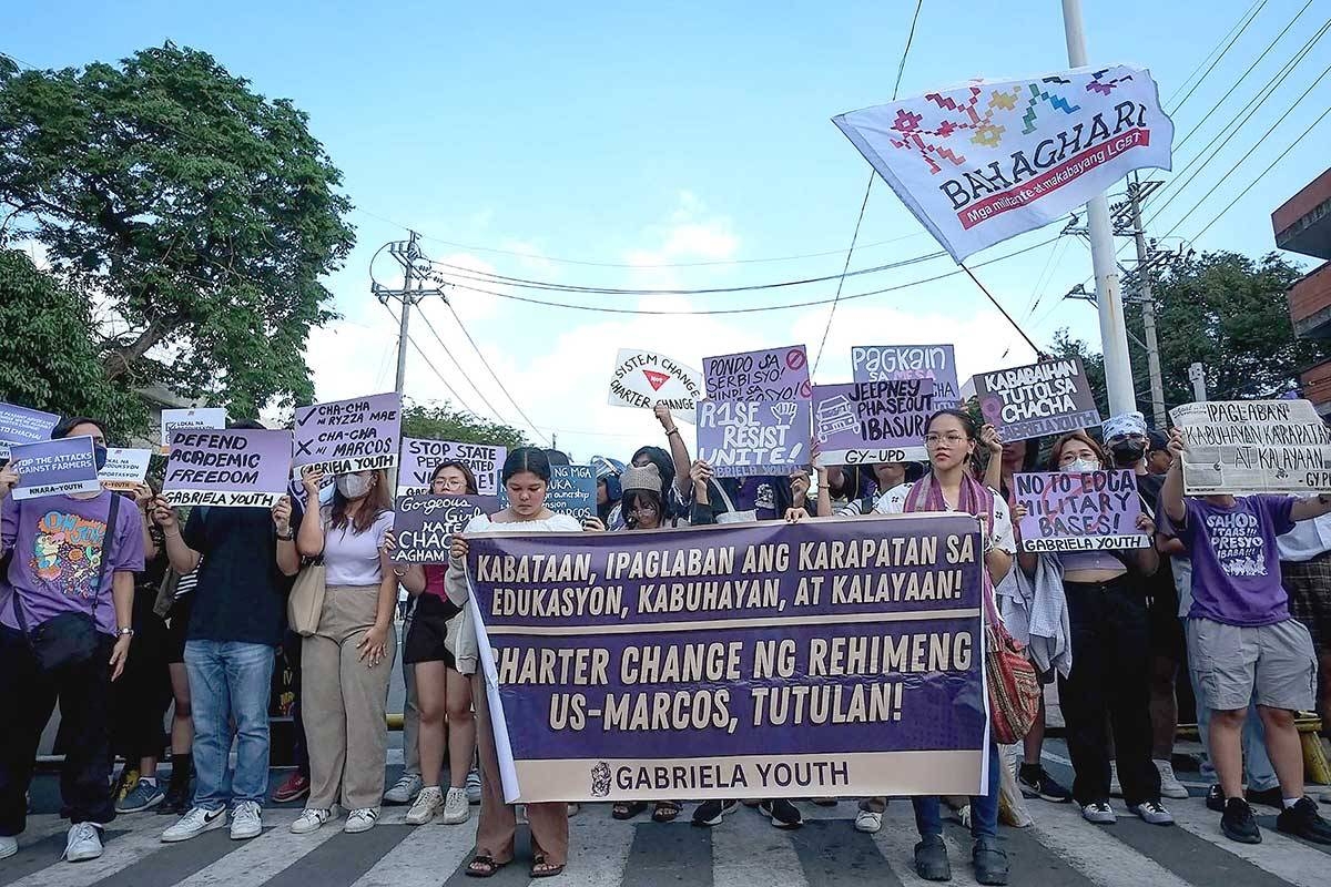 STARTING THEM YOUNG The youth sector of the Gabriela Women’s Group leads an anti-charter change protest on Mendiola in Manila, on Friday, March 1, 2024, at the start of Women’s Month. PHOTO BY J. GERARD SEGUIA