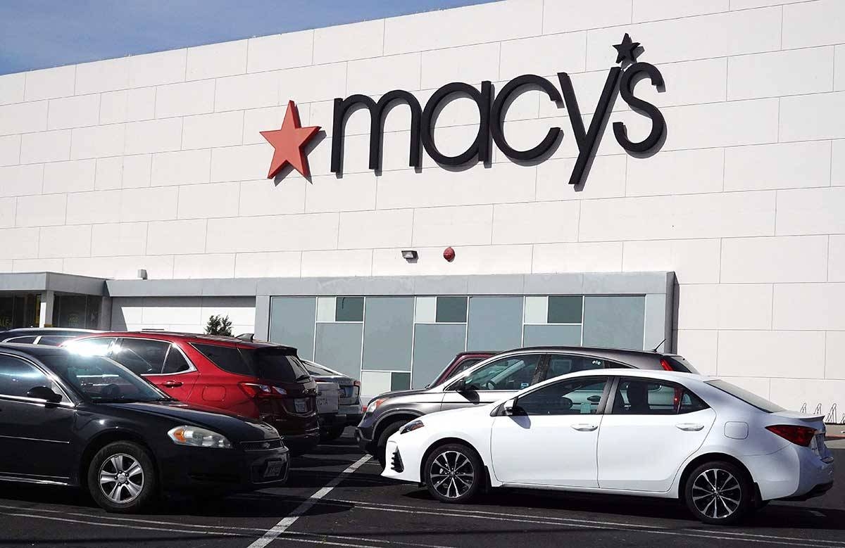 Investor group raises bid for Macy’s to $6.6B