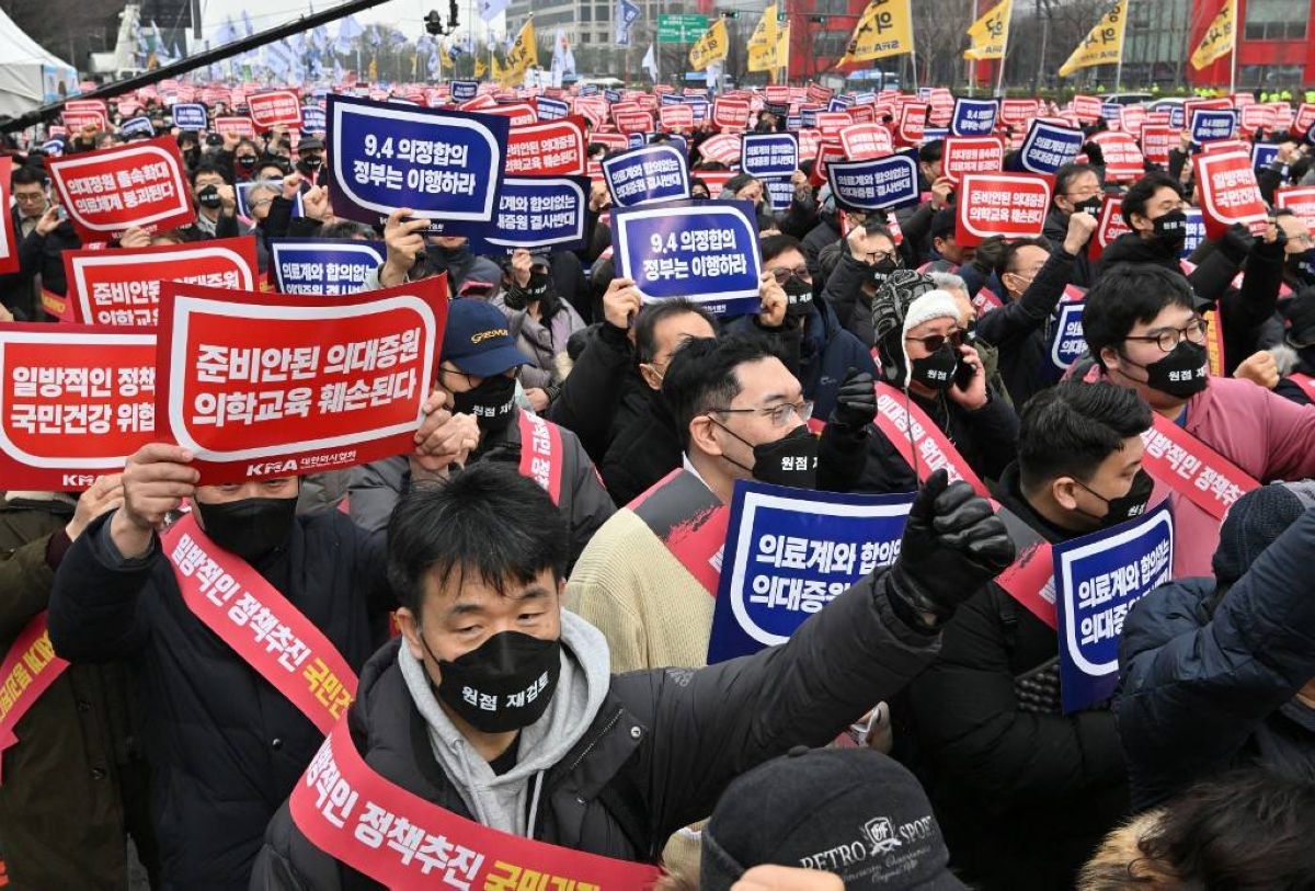 SKorea moves to punish protesting junior doctors | The Manila Times