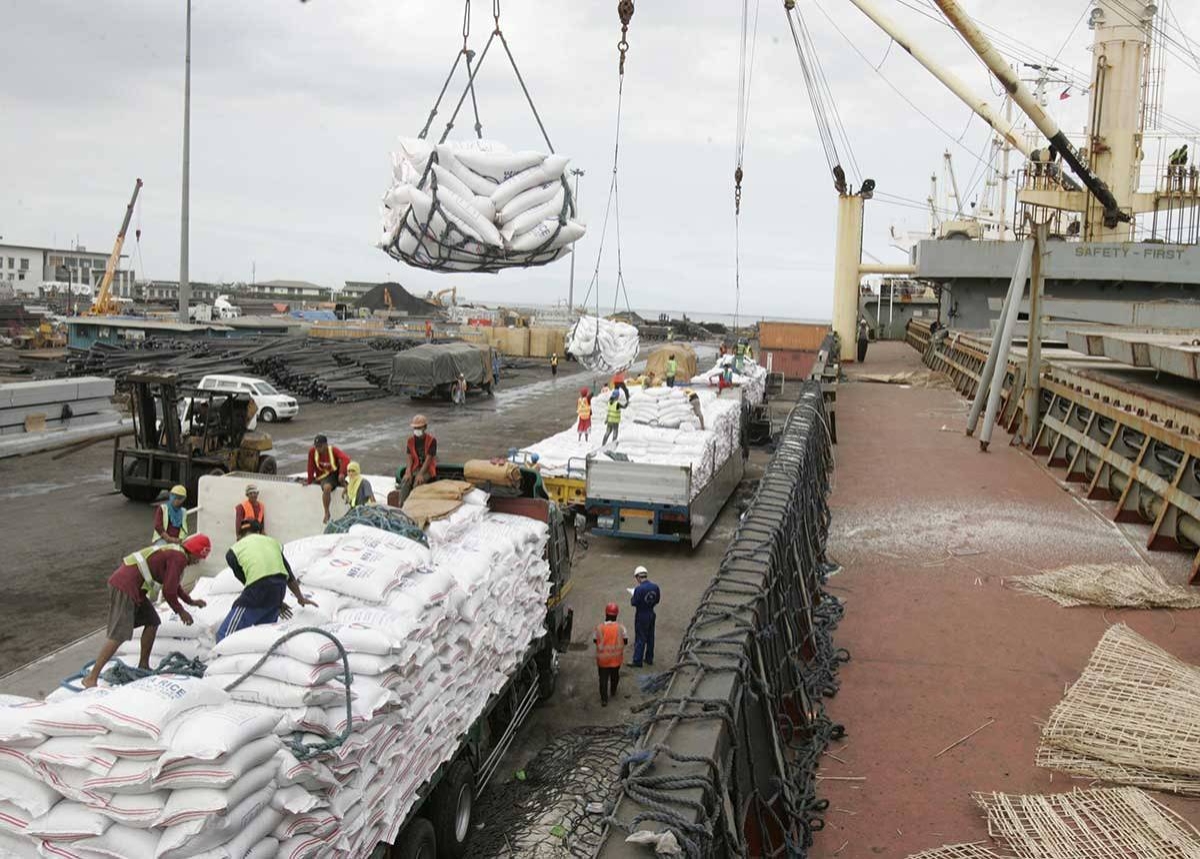 nhập khẩu gạo tăng 84,5%;  Việt Nam vẫn là nhà cung cấp tốt nhất